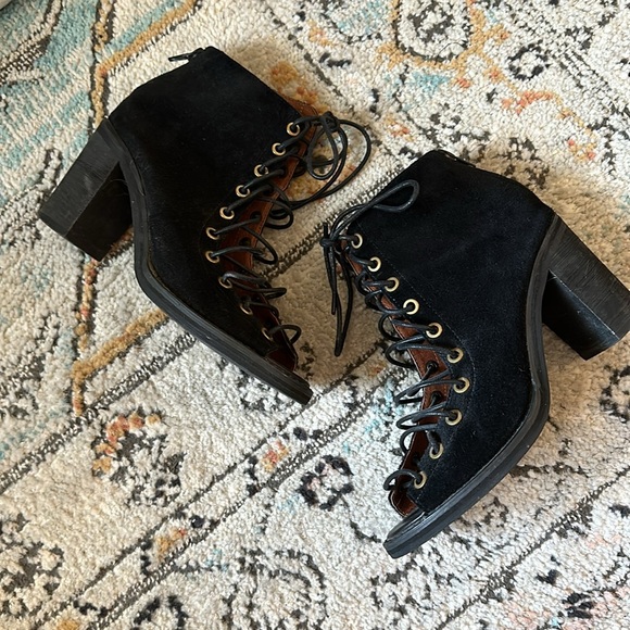 Jeffrey Campbell Cors Lace Up Ankle Booties - Picture 2 of 7